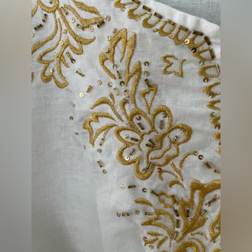 JACLYN SMITH Top - Gold Details - Picture 3 of 12